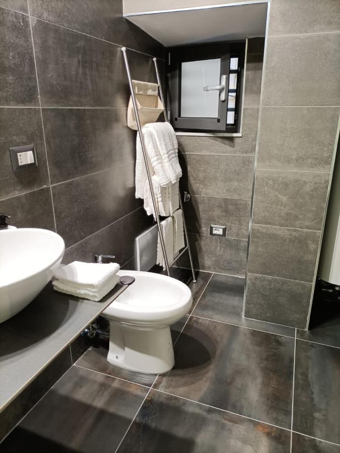 Casa Degli Scalzi 43 * Napoli
