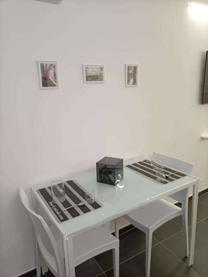 Casa Degli Scalzi 43 *